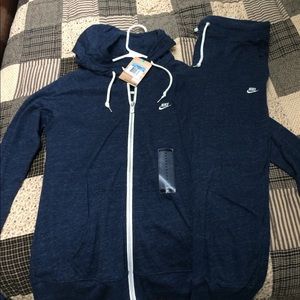 Nike sweatsuit